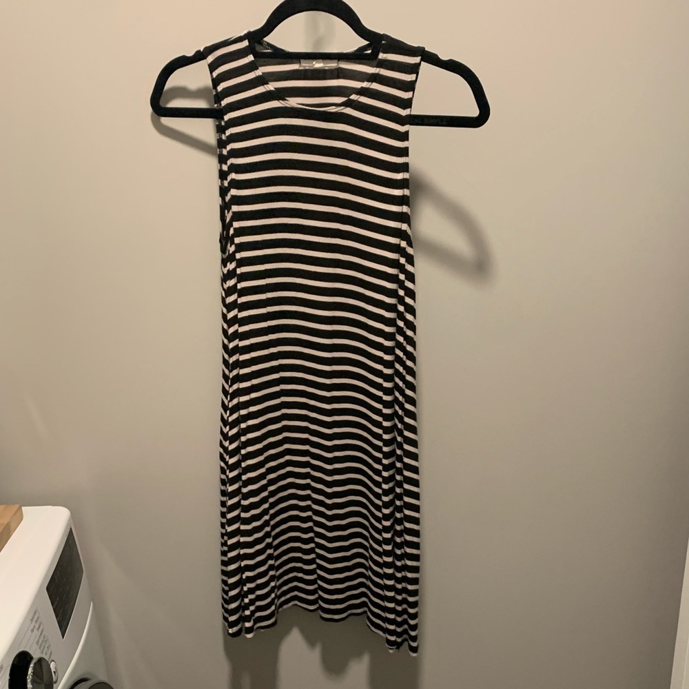 Socialite swing dress.